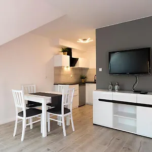 Everysky - Lesny Dom 16 - 18 Apartment